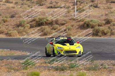 media/Jun-01-2025-CalClub SCCA (Sun) [[eae223c5dd]]/Group 2/Race 2/